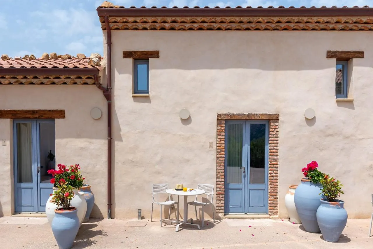 Borgo D'Orlando - Small Country Hotel Mirto   Mirto (Messina)