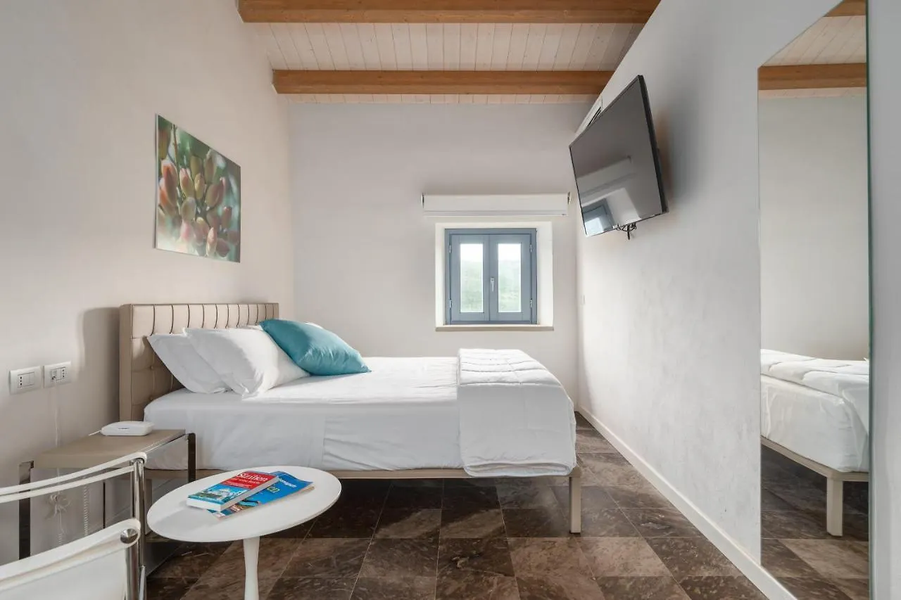 Borgo D'Orlando - Small Country Hotel Mirto
