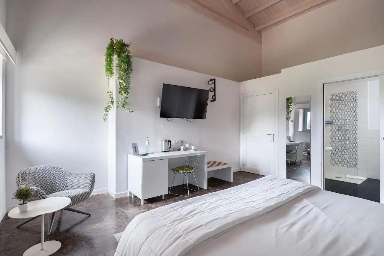 Borgo D'Orlando - Small Country Hotel Mirto