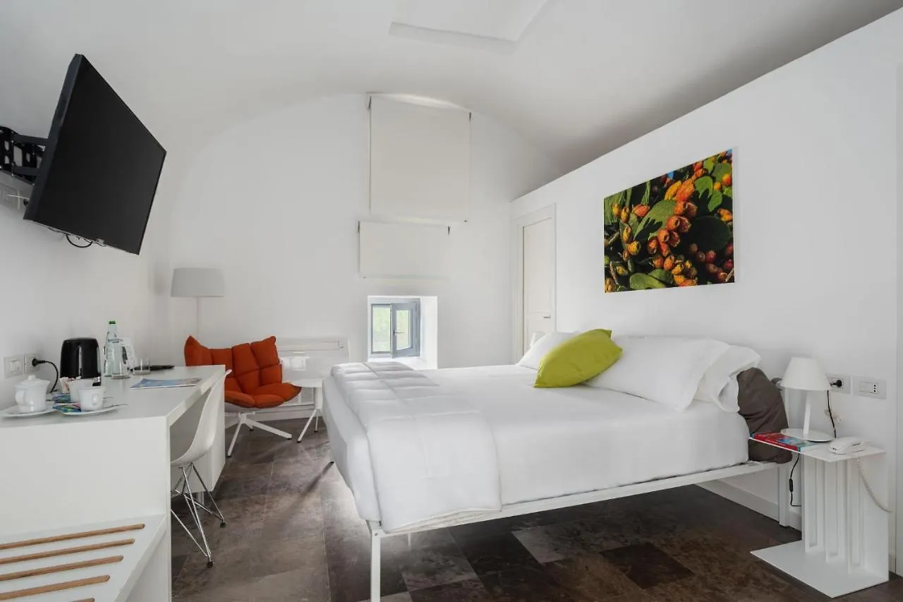Borgo D'Orlando - Small Country Hotel Mirto  4*, Mirto (Messina) Italien